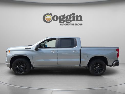 Used 2024 Chevrolet Silverado 1500 RST w/ Convenience Package II AWD/4WD image 2
