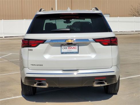 Used 2023 Chevrolet Traverse High Country image 5