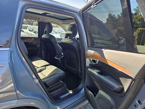 Used 2020 Volvo XC90 T6 Inscription w/ Protection Package Premier image 12