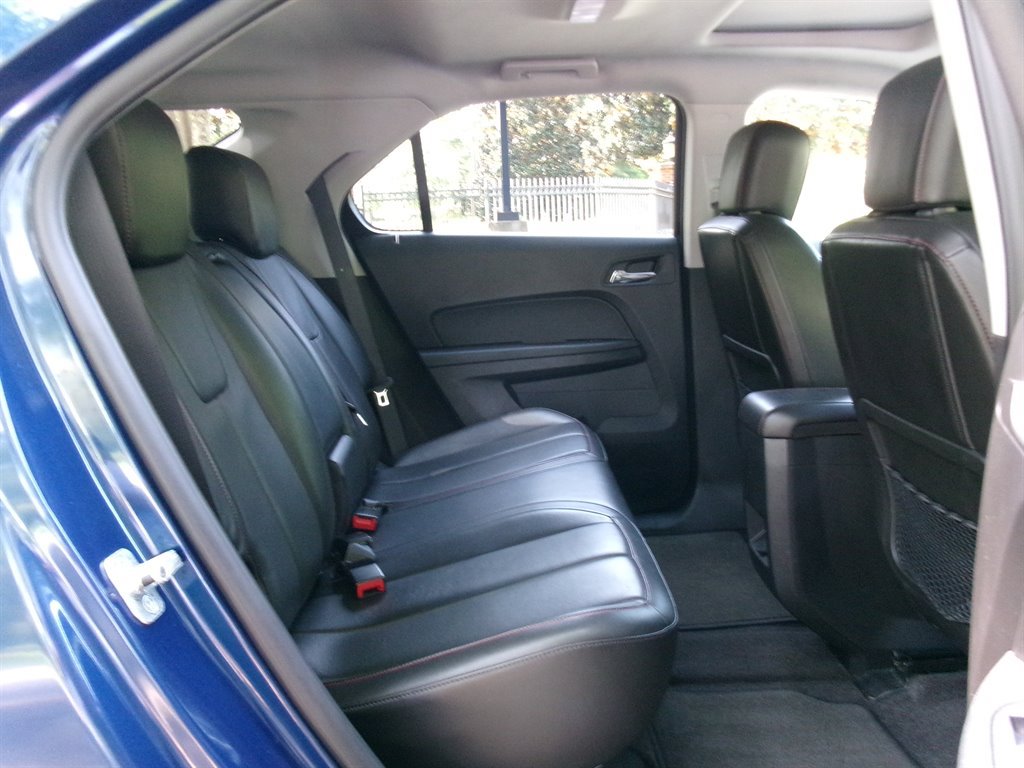 Used 2010 Chevrolet Equinox LT AWD/4WD image 22