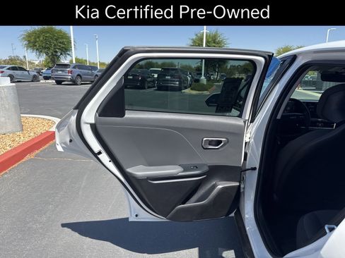 Certified 2025 Kia K4 FWD image 18