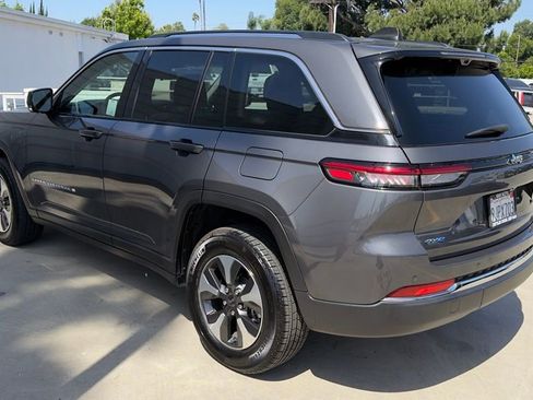 Used 2023 Jeep Grand Cherokee 4WD 4xe w/ Luxury Tech Group II image 5
