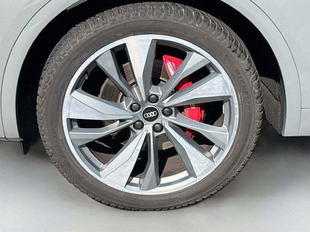 Used 2021 Audi SQ5 Prestige w/ Prestige Package AWD/4WD image 32