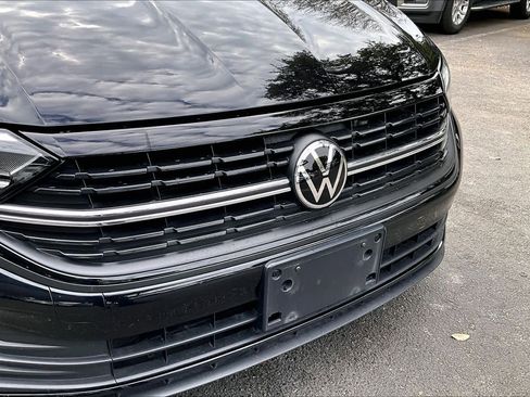 Used 2023 Volkswagen Jetta Sport image 31