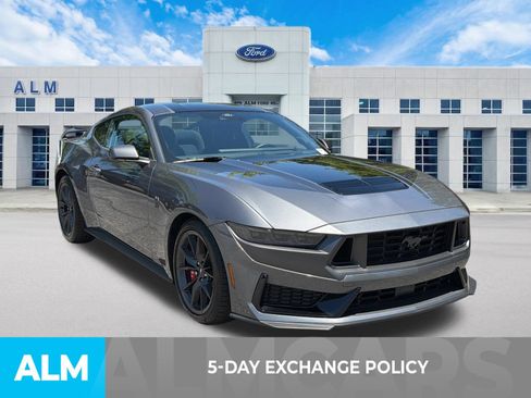Used 2025 Ford Mustang Dark Horse RWD image 3