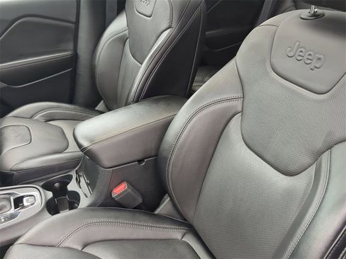 Used 2022 Jeep Cherokee Limited image 15