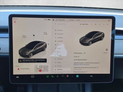 Used 2022 Tesla Model 3 RWD image 12