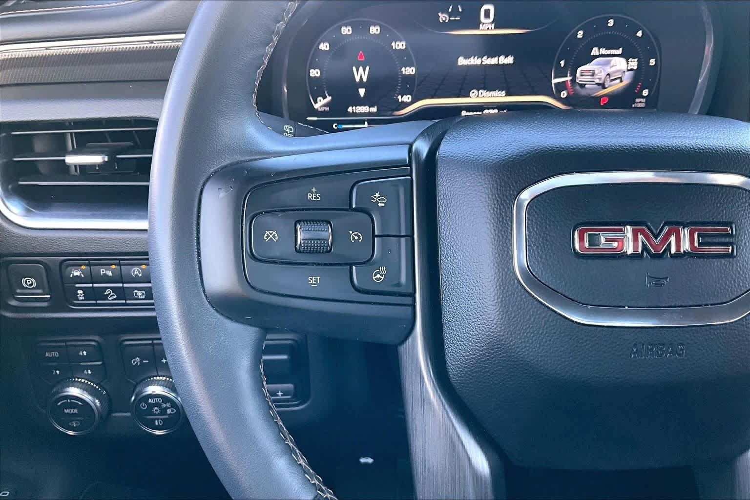 Used 2023 GMC Yukon AT4 w/ AT4 Premium Plus Package AWD/4WD image 23