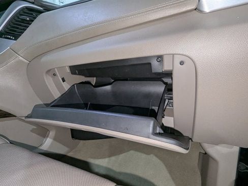 Used 2015 GMC Yukon XL SLT image 29