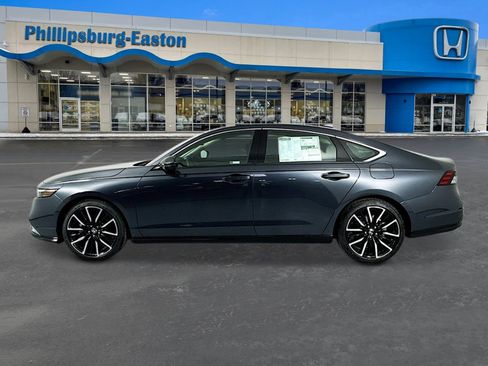 New 2026 Honda Accord Touring image 2