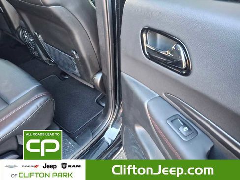 Used 2023 Dodge Durango GT image 18