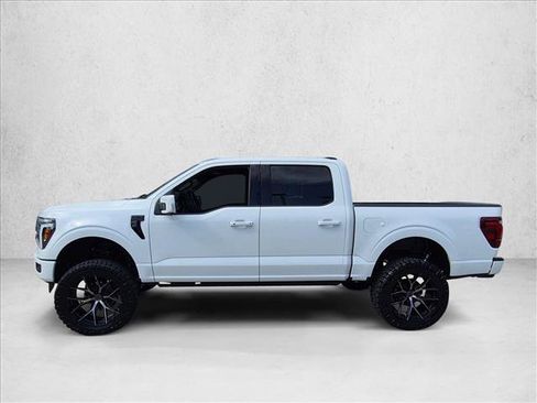 Used 2025 Ford F150 Lariat w/ Equipment Group 502A High AWD/4WD image 9