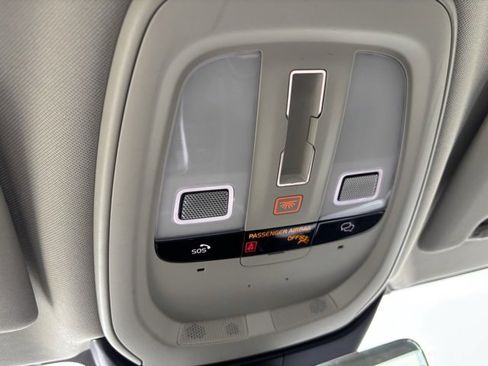 Used 2024 Volvo S60 B5 Core image 22