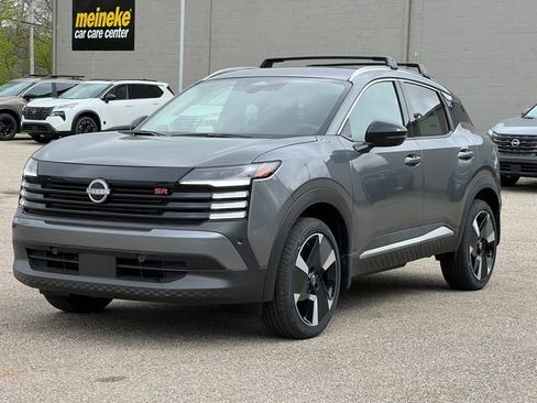 New 2026 Nissan Kicks SR w/ Cold Weather Package AWD/4WD image 40
