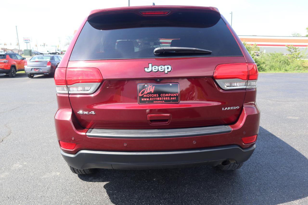 Used 2018 Jeep Grand Cherokee Laredo AWD/4WD image 27