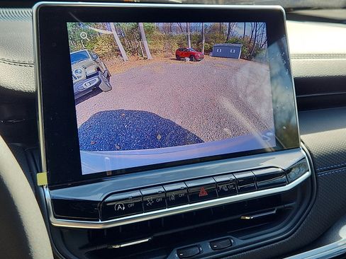 New 2026 Jeep Compass Limited image 11