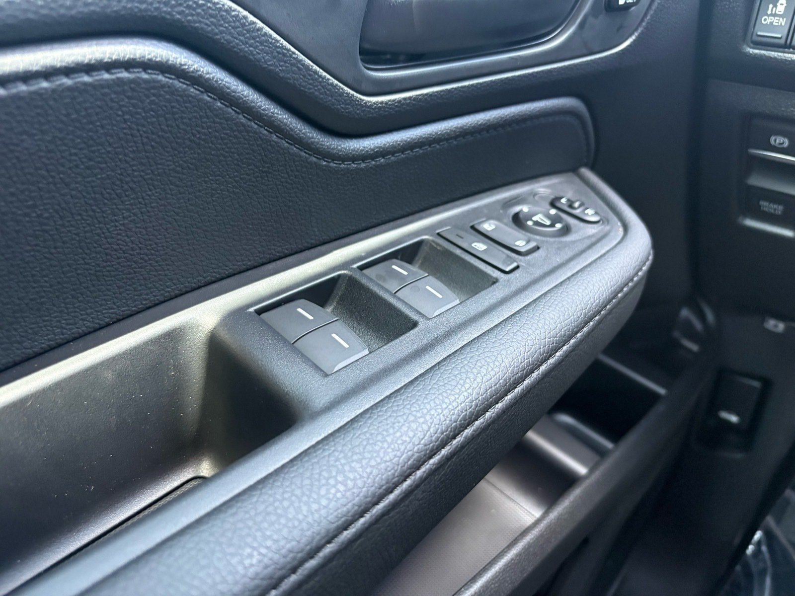 New 2026 Honda Odyssey Sport-L image 18