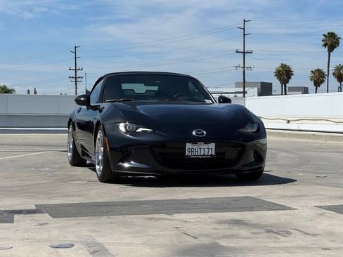 Used 2024 MAZDA MX-5 Miata Grand Touring RWD image 4