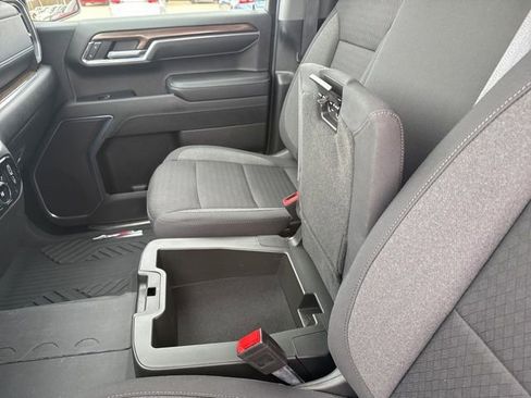 Used 2023 Chevrolet Silverado 1500 LT w/ Z71 Off-Road Package image 19