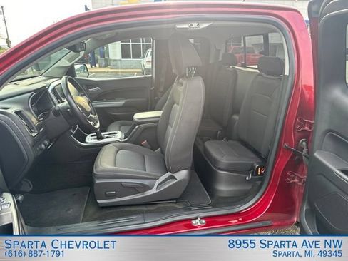 Used 2018 Chevrolet Colorado LT w/ LT Convenience Package AWD/4WD image 24