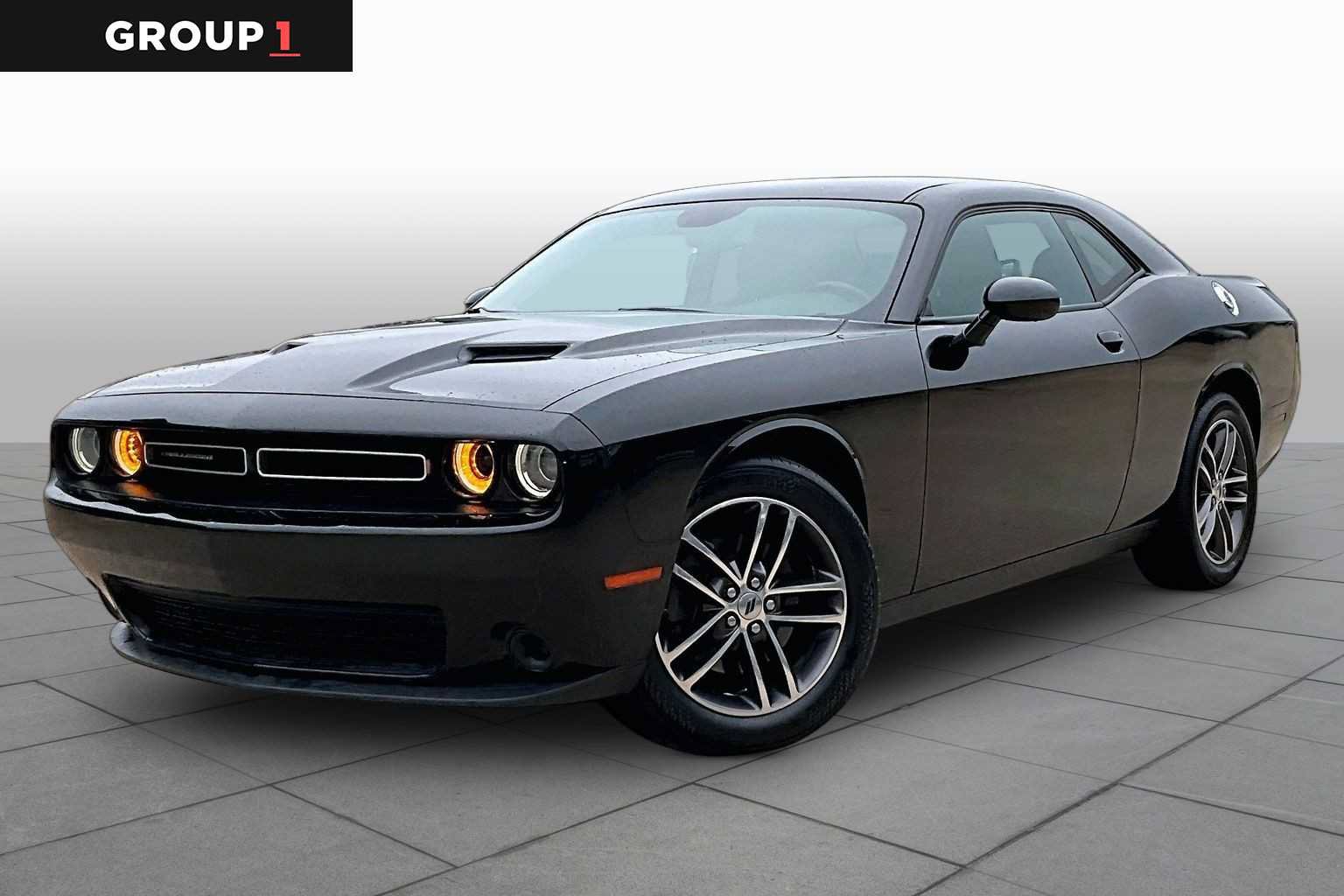 Used 2019 Dodge Challenger SXT AWD/4WD image 1