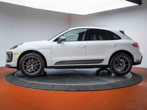 Used 2025 Porsche Macan Turbo image 3