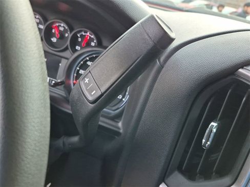 Certified 2022 Chevrolet Silverado 1500 Custom image 19