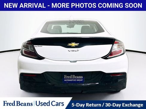 Used 2017 Chevrolet Volt LT FWD image 7