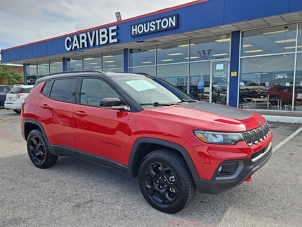 Used 2024 Jeep Compass Trailhawk AWD/4WD image 1