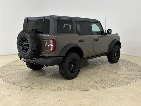 New 2026 Ford Bronco Badlands AWD/4WD image 9