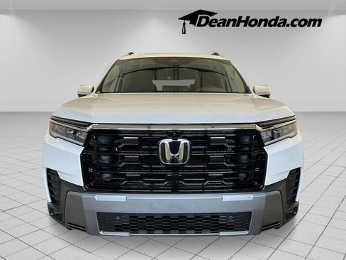 New 2026 Honda Pilot Touring image 10