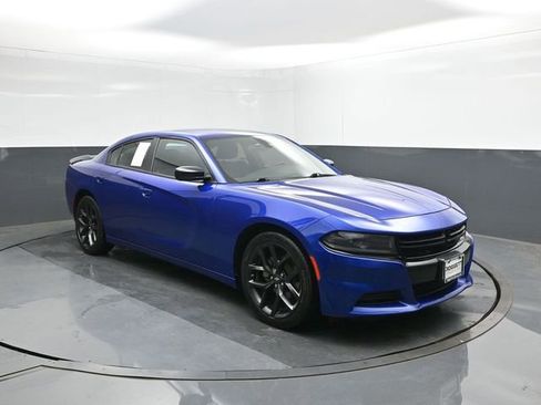 Used 2022 Dodge Charger SXT w/ Blacktop Package RWD image 26