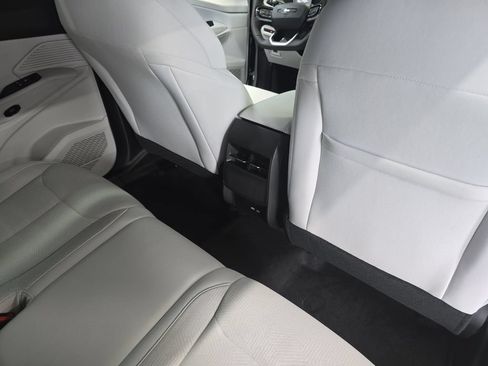 New 2026 Jeep Cherokee Laredo AWD/4WD image 12