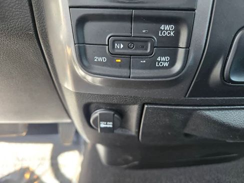 Used 2024 RAM 1500 Classic SLT AWD/4WD image 16