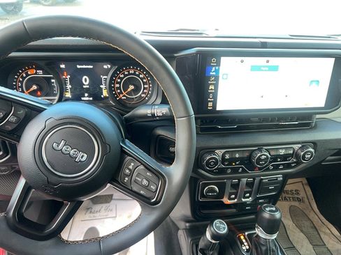 Used 2024 Jeep Wrangler Sport S image 14