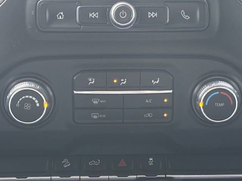 Used 2019 Chevrolet Silverado 1500 Custom Trail Boss w/ Custom Convenience Package AWD/4WD image 5