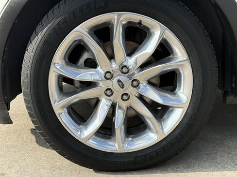 Used 2013 Ford Explorer XLT image 12