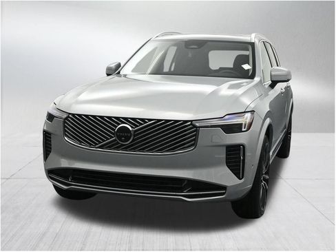 New 2026 Volvo XC90 B6 Plus AWD/4WD image 4