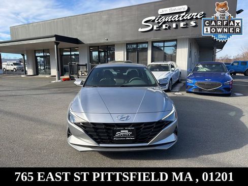 Used 2023 Hyundai Elantra SEL w/ Convenience Package image 2