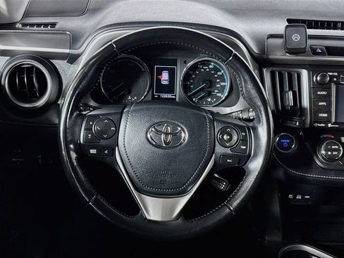 Used 2017 Toyota RAV4 XLE w/ All Weather Liner Package AWD/4WD image 13