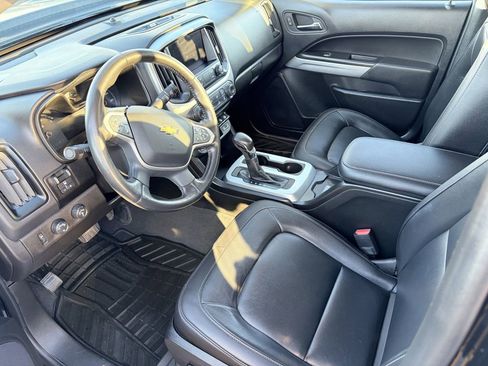 Used 2022 Chevrolet Colorado ZR2 w/ ZR2 Midnight Special Edition image 9