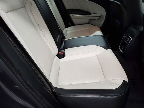 Used 2017 Dodge Charger SXT w/ AWD Premium Group image 22