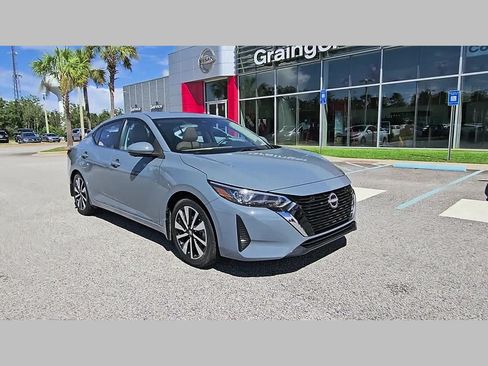 Used 2024 Nissan Sentra SV w/ SV Premium Package FWD image 18