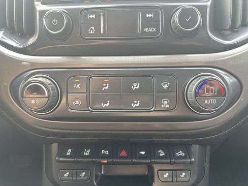 Certified 2022 GMC Canyon AT4 AWD/4WD image 19