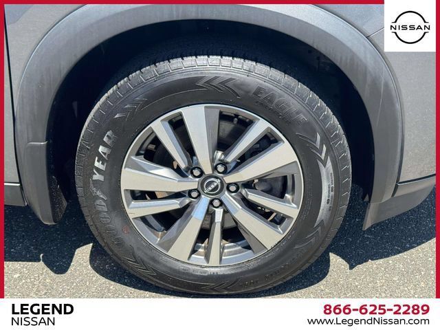 Used 2024 Nissan Pathfinder SL AWD/4WD image 9