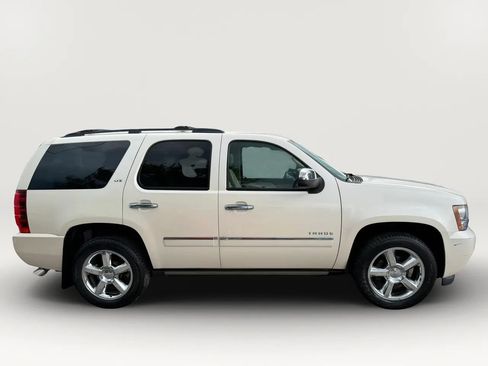 Used 2013 Chevrolet Tahoe LTZ AWD/4WD image 2