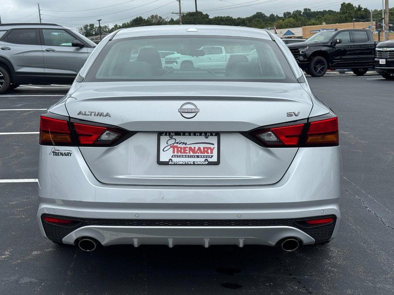 Used 2023 Nissan Altima 2.5 SV w/ SV Premium Package FWD image 4