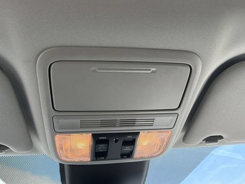 Used 2025 Honda Odyssey EX-L image 25