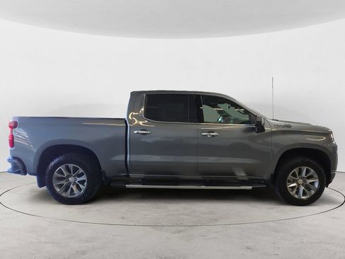 Used 2020 Chevrolet Silverado 1500 High Country w/ Technology Package AWD/4WD image 4