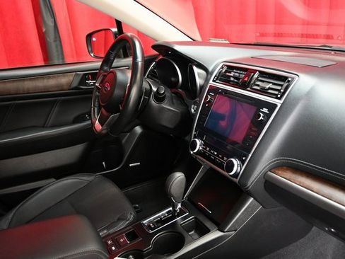Used 2018 Subaru Outback 2.5i Limited image 15